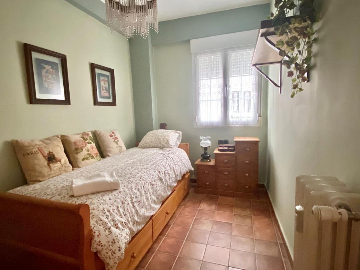 Housing Leon Marigold Apartment Ngoại thất bức ảnh