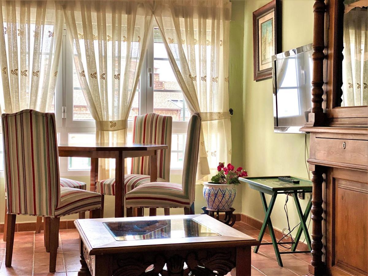 Housing Leon Marigold Apartment Ngoại thất bức ảnh